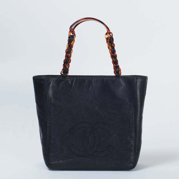 Chanel Handbags - Chanel Caviar skin chain clutch handle shoulder bag tote